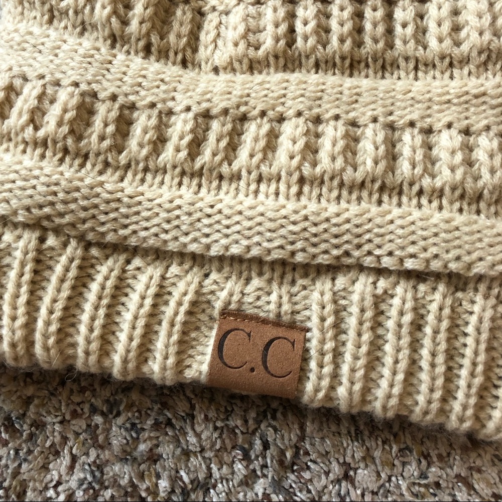 C.C Beanie - Picture 2 of 5